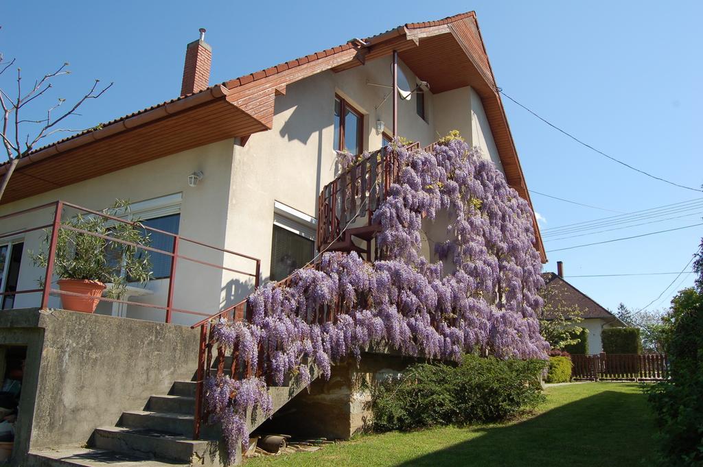 Ferienwohnung Szalai Vendeghaz Cserszegtomaj Zimmer foto